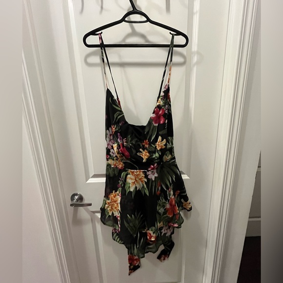 “Dream on floral romper” Fashion Nova 3X - Picture 1 of 4